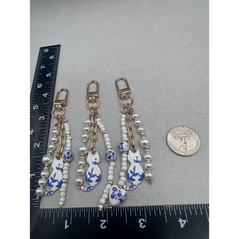 Blue White Cat Pearl Beaded Keychain Bag Charm Holder - Picture 10 of 11